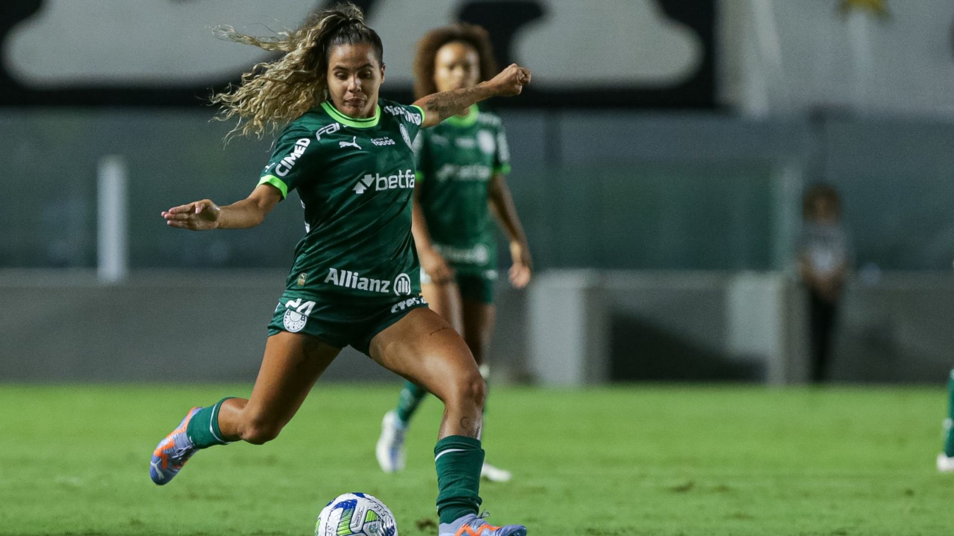 Bárbara Timbó revela ansiedade em jogar frente a torcida do Palmeiras